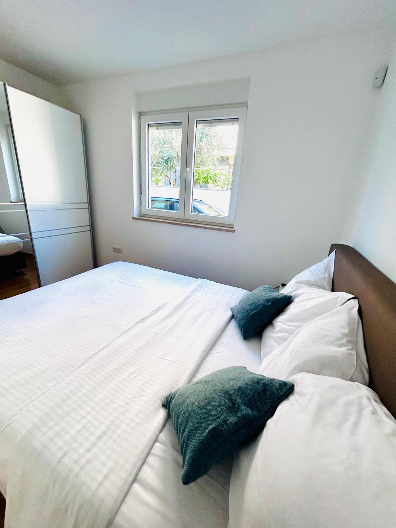 Seascape Residence Pjescana Uvala Ngoại thất bức ảnh